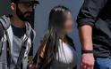 Στον ανακριτή η 32χρονη που κατηγορείται ότι έριξε τον σύντροφό της από μπαλκόνι στη Βούλα - Φωτογραφία 1