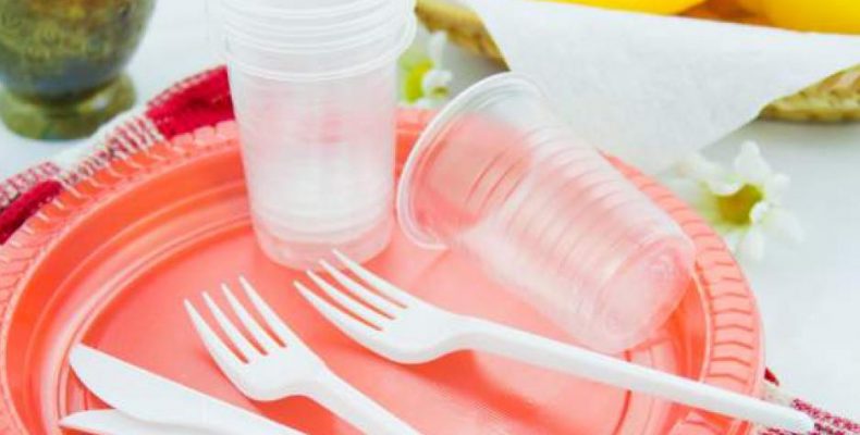 Καταργούνται τα πλαστικά μιας χρήσης στην ΕΕ από το 2021 - Φωτογραφία 1