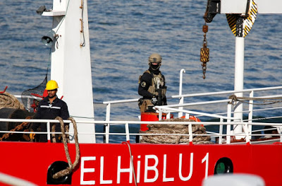 Επεισόδιο στη Μάλτα: Επέμβαση ειδικών δυνάμεων σε δεξαμενόπλοιο που είχαν καταλάβει μετανάστες - Φωτογραφία 2