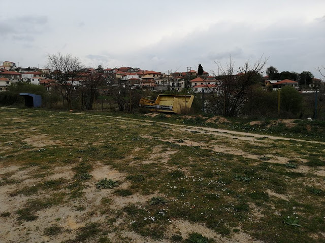 Παρατημένο το γήπεδο στο χωριό ΤΡΥΦΟΣ Ξηρομέρου | ΦΩΤΟ - Φωτογραφία 2