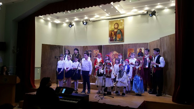 Με τιμή και μνήμη ο εορτασμός της 25ης Μαρτίου από τα παιδιά της Μητροπόλεως Γρεβενών (εικόνες + video) - Φωτογραφία 16