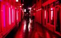 Τέλος οι «περατζάδες» στα Κόκκινα Φανάρια του Άμστερνταμ - Φωτογραφία 1