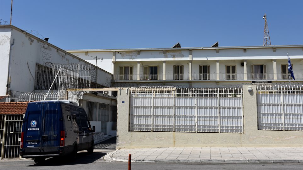«Μαφία των φυλακών»: Μπορούμε να βρούμε κανένα φράγκο να στείλουμε το πτώμα στην Αλβανία; - Φωτογραφία 1