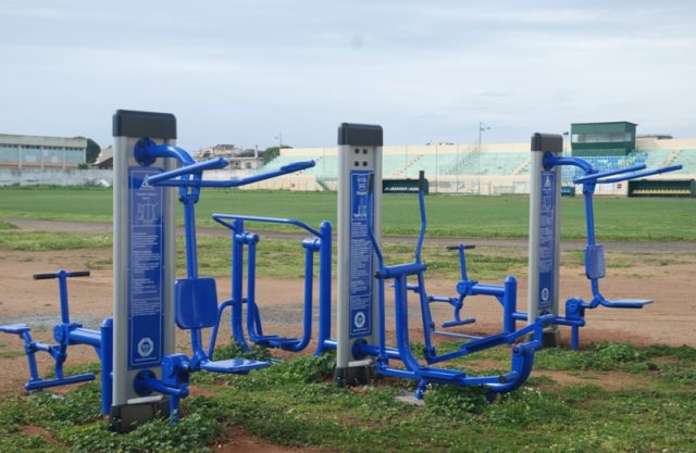 ΜΕΣΣΗΝΗ - Τοποθετήθηκαν όργανα άθλησης ενηλίκων σε υπαίθριους χώρους - Φωτογραφία 1