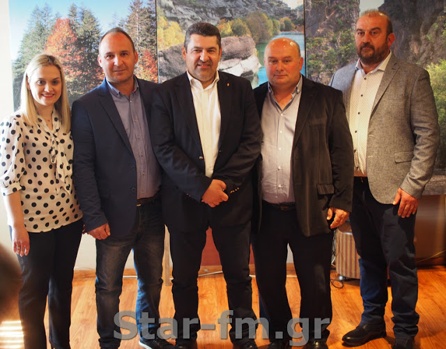 O υποψήφιος Δήμαρχος Γρεβενών Δημοσθένης Κουπτσίδης παρουσίασε κι άλλους 15 υποψηφίους τού Συνδυασμού: «Μαζί Συνεχίζουμε» (εικόνες + video) - Φωτογραφία 52