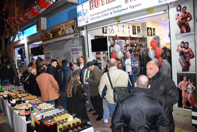 Λαμπερά εγκαίνια για το κατάστημα BOURNAZOS STORES που άνοιξε ο θρυλικός body builder Σπύρος Μπουρνάζος στη Κυψέλη!-ΦΩΤΟ - Φωτογραφία 30