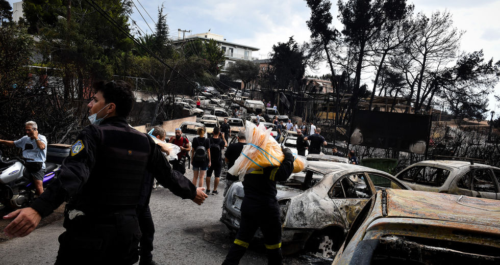 Η Ρένα Δούρου... στην πυρά... - Φωτογραφία 2