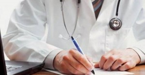 Απόφαση-ράπισμα για το υπουργείο Υγείας: Δικαιώθηκαν οι γιατροί για την «υποχρεωτική» μετατροπή τους σε «οικογενειακούς» - Φωτογραφία 1
