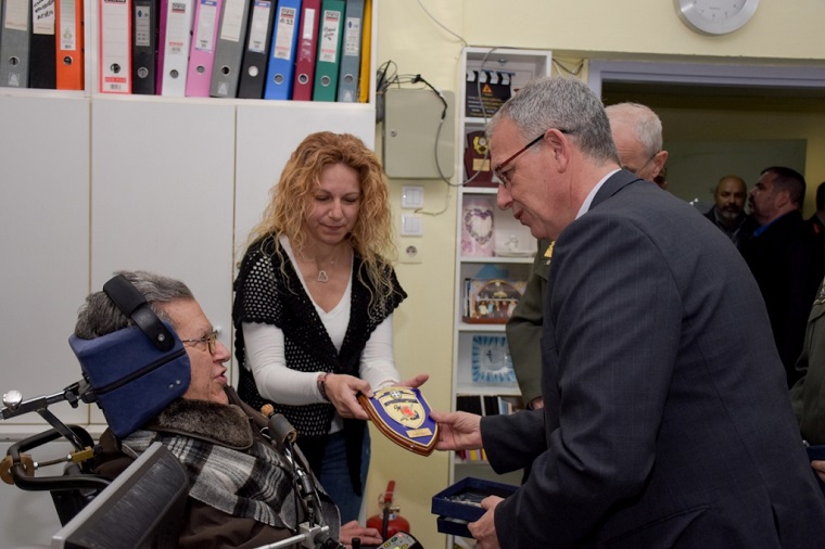 ΥΠΕΘΑ: Στο Ειδικό Γυμνάσιο-Λύκειο Ιλίου βρέθηκαν ο ΑΝΥΕΘΑ Ρήγας και Α/ΓΕΣ Καμπάς - ΦΩΤΟ - Φωτογραφία 9