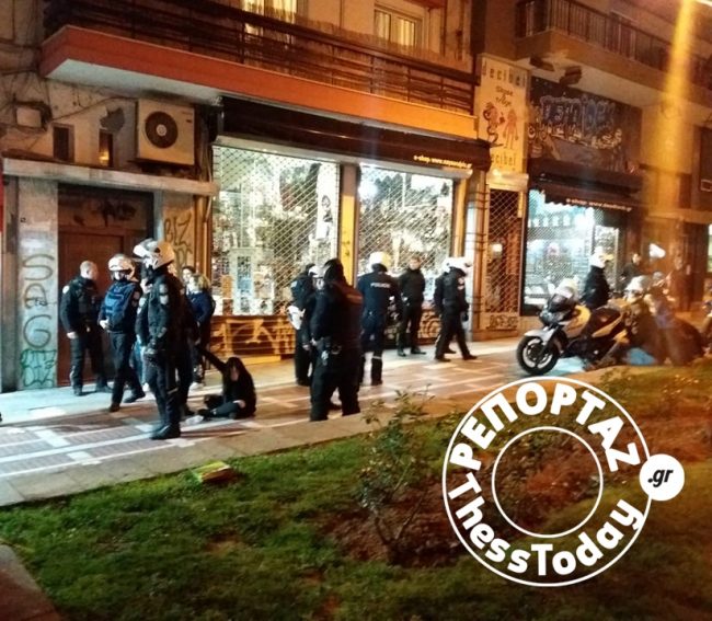 Μεγάλη κινητοποίηση της αστυνομίας στη Ναυαρίνου  (ΒΙΝΤΕΟ - ΕΙΚΟΝΕΣ) - Φωτογραφία 5