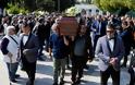 Κηδεία Βασίλη Λυριτζή: Οι συγκινητικοί επικήδειοι των φίλων του (εικόνες)