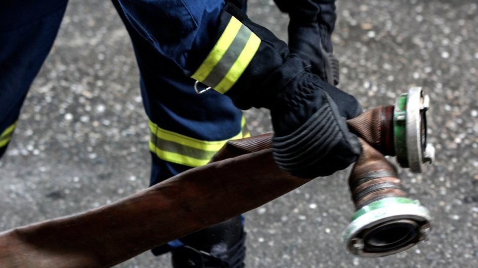Θεσσαλονίκη: Εθελοντές πυροσβέστες κατηγορούνται ότι έβαζαν φωτιές και εκβίαζαν δημάρχους - Φωτογραφία 1