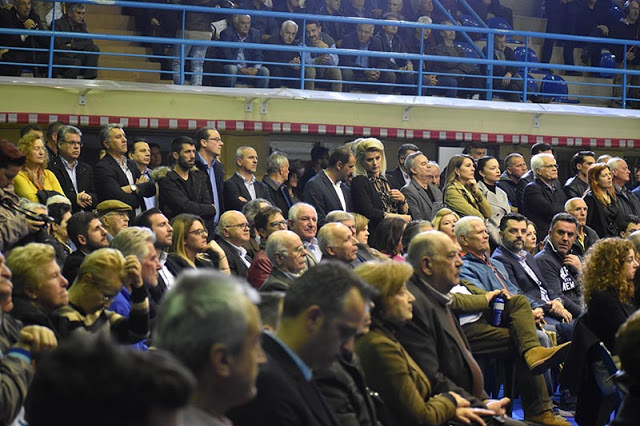 Παρόντες στην ομιλία Μητσοτάκη στο Αγρίνιο, οι υποψήφιοι δήμαρχοι Ξηρομέρου κ.κ. Π. ΣΤΑΪΚΟΣ και Γ. ΤΡΙΑΝΤΑΦΥΛΛΑΚΗΣ - Φωτογραφία 44