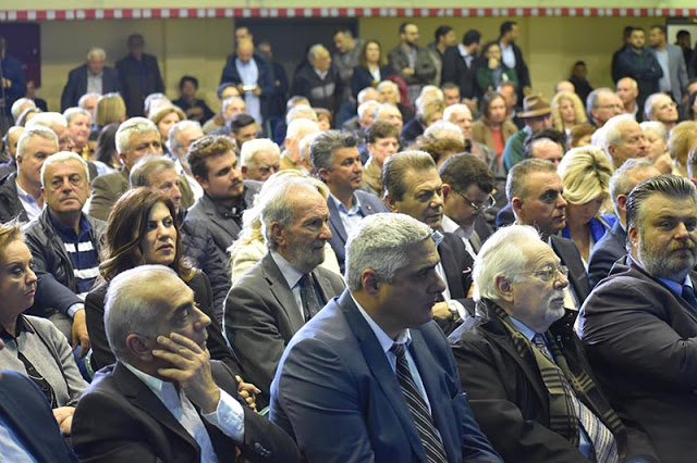 Παρόντες στην ομιλία Μητσοτάκη στο Αγρίνιο, οι υποψήφιοι δήμαρχοι Ξηρομέρου κ.κ. Π. ΣΤΑΪΚΟΣ και Γ. ΤΡΙΑΝΤΑΦΥΛΛΑΚΗΣ - Φωτογραφία 6