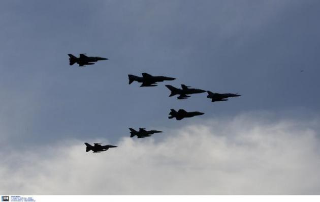 ΗΝΙΟΧΟΣ 2019: Απίστευτα πλάνα από τα μαχητικά αεροσκάφη που “σκίζουν” τον ουρανό της Αθήνας - ΦΩΤΟ - ΒΙΝΤΕΟ - Φωτογραφία 1