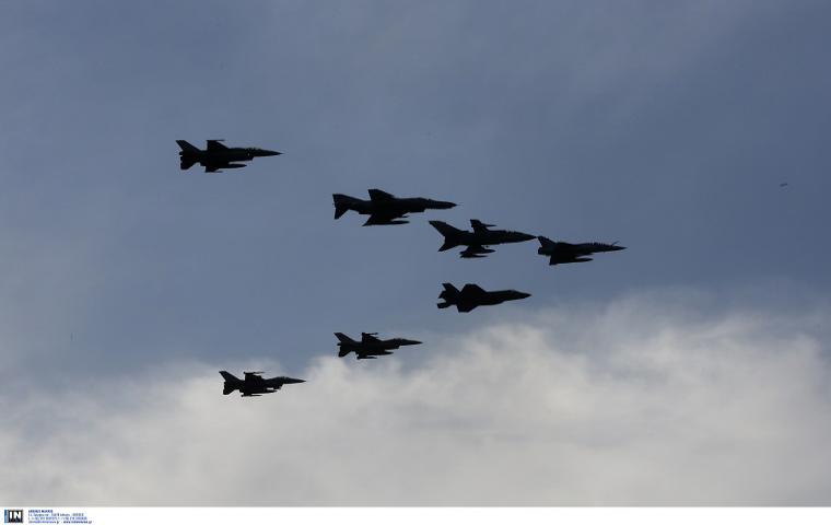 ΗΝΙΟΧΟΣ 2019: Απίστευτα πλάνα από τα μαχητικά αεροσκάφη που “σκίζουν” τον ουρανό της Αθήνας - ΦΩΤΟ - ΒΙΝΤΕΟ - Φωτογραφία 5