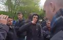 Σιμόνε: Ο 15χρονος που όρθωσε ανάστημα απέναντι στους φασίστες, υπέρ των Ρομά - Φωτογραφία 1