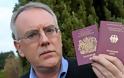 Παρά το αδιέξοδο του Brexit, στη Βρετανία ξεκίνησαν να εκδίδουν διαβατήρια χωρίς την ένδειξη «Ευρωπαϊκή Ένωση»