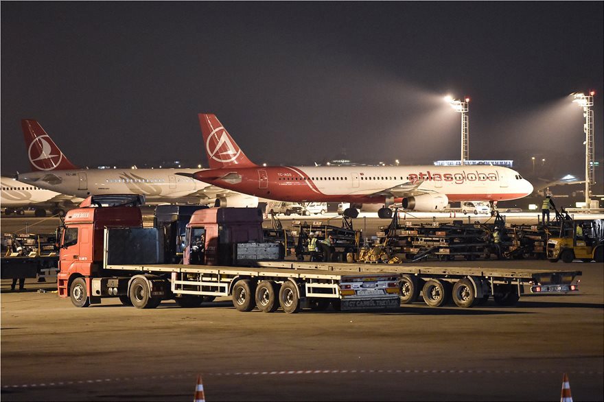 «Πρεμιέρα» για το νέο φαραωνικό αεροδρόμιο της Κωνσταντινούπολης -Εντυπωσιακές εικόνες - Φωτογραφία 13