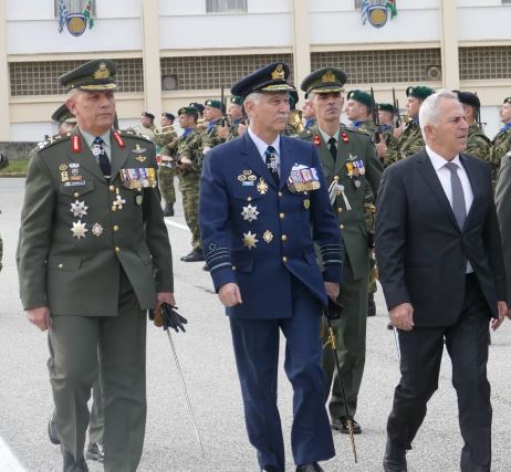 Στο Σαραντάπορο ο Υπουργός Εθνικής Άμυνας Ευάγγελος Αποστολάκης και οι Αρχηγοί ΓΕ - Φωτογραφία 1
