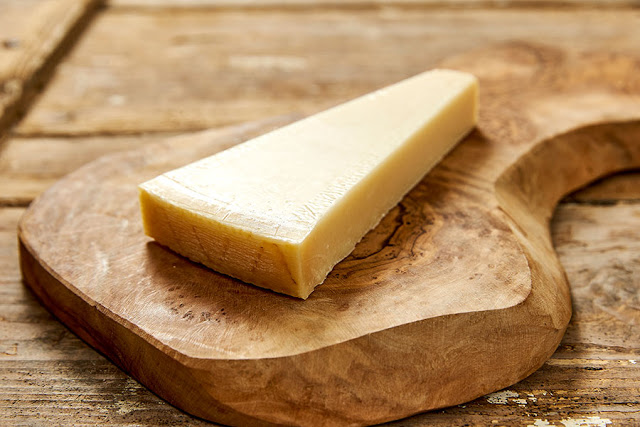 Ποιο τυρί, σύμφωνα με τους επιστήμονες, πρέπει να τρώνε όσοι έχουν υπέρταση; - Φωτογραφία 1