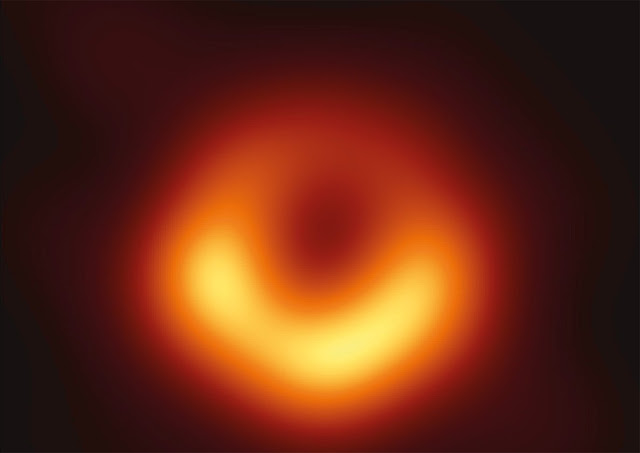 Αυτή είναι η πρώτη φωτογραφία μιας μαύρης τρύπας - Φωτογραφία 1