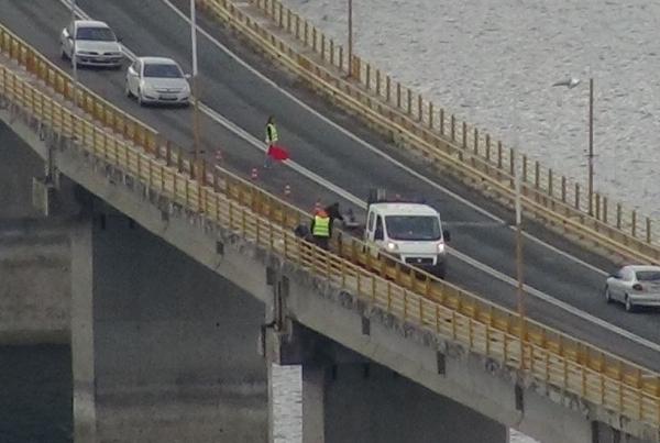 Τραγωδία στην Κοζάνη: Βγήκε από το ταξί και πήδηξε από τη γέφυρα των Σερβίων - Φωτογραφία 1