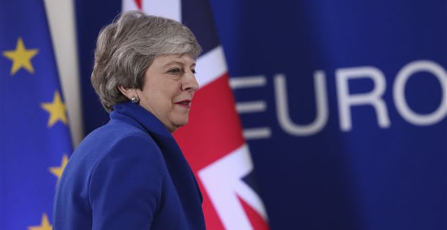 Brexit: Η ΕΕ έδωσε άλλους έξι μήνες στη Βρετανία για να αρθεί το αδιέξοδο - Φωτογραφία 1