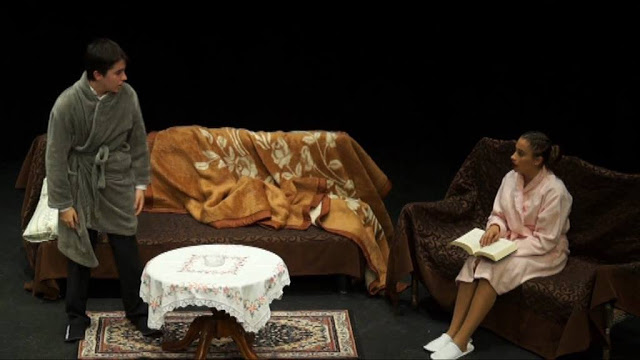 Καταπληκτική  θεατρική παράσταση από το ΓΥΜΝΑΣΙΟ της ΒΟΝΙΤΣΑΣ στο ΔΗΠΕΘΕ Αγρινίου -ΦΩΤΟ - Φωτογραφία 12