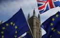 «Η πλειονότητα των Βρετανών θέλει να παραμείνει στην ΕΕ»