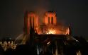 Παναγία των Παρισίων: Τεράστια καταστροφή - Σώθηκαν το κύριο κτίσμα και οι πύργοι - Φωτογραφία 1