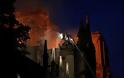 Παναγία των Παρισίων: Τεράστια καταστροφή - Σώθηκαν το κύριο κτίσμα και οι πύργοι - Φωτογραφία 8