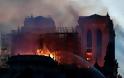Τεράστια καταστροφήαπό τη φωτιά στην Παναγία των Παρισίων - Φωτογραφία 8