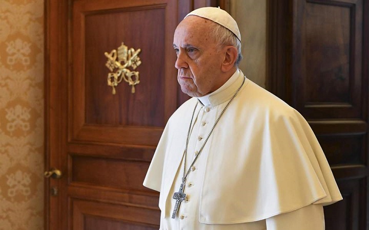 Ο Πάπας προσεύχεται για την Παναγία των Παρισίων και ζητεί να κινητοποιηθούν όλοι για την αποκατάστασή της - Φωτογραφία 1