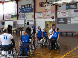 Φιλανθρωπικός αγώνας μπάσκετ με τη συμμετοχή ομάδων της ΕΛ.ΑΣ., βετεράνων διεθνών καλαθοσφαιριστών και καλαθοσφαιριστών με αμαξίδιο - Φωτογραφία 7