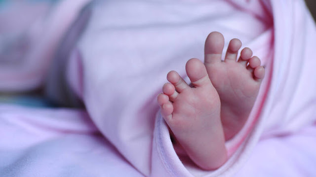 Μωρό στις ΗΠΑ γεννήθηκε χωρίς δέρμα... - Φωτογραφία 1