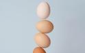 Καφέ vs Άσπρα Αυγά: Ποια είναι πιο υγιεινά και ποια να βάψεις το Πάσχα