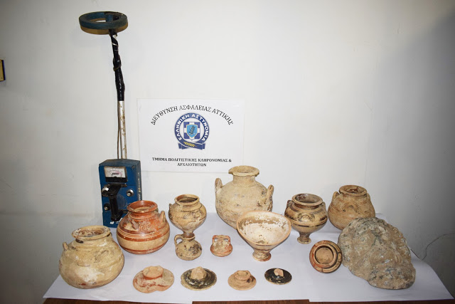 Τρεις συλλήψεις αρχαιοκαπήλων στη Μεσσηνία - Φωτογραφία 1