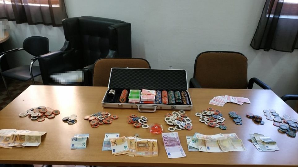Ρόδος: Εννέα συλλήψεις σε παράνομο καζίνο - Φωτογραφία 1