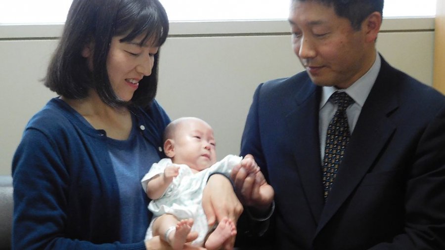 Ιαπωνία: Εξιτήριο από το νοσοκομείο πήρε το μικρότερο μωρό του κόσμου - Φωτογραφία 1