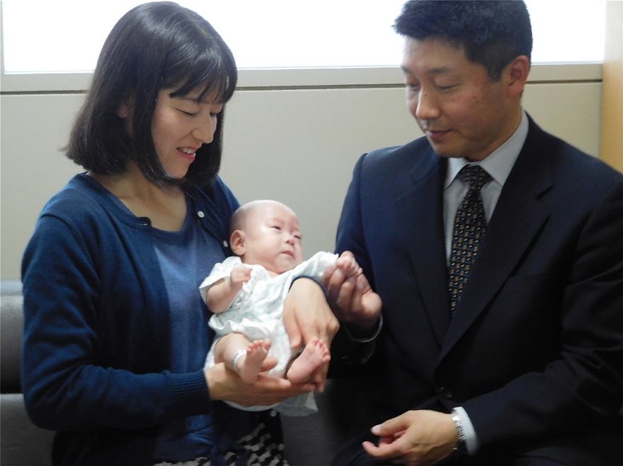 Ιαπωνία: Εξιτήριο από το νοσοκομείο πήρε το μικρότερο μωρό του κόσμου - Φωτογραφία 4