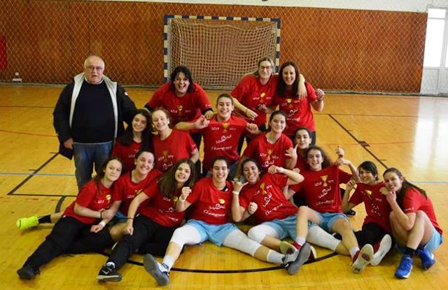 Η ομάδα νεανίδων του Κεραυνού Αγίου Γεωργίου Γρεβενών στην Θεσσαλονίκη για τη Β’ φάση του Πανελληνίου Πρωταθλήματος - Φωτογραφία 1