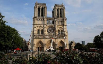 Notre Dame: Στο ενδεχόμενο του βραχυκυκλώματος επικεντρώνονται οι έρευνες - Φωτογραφία 1
