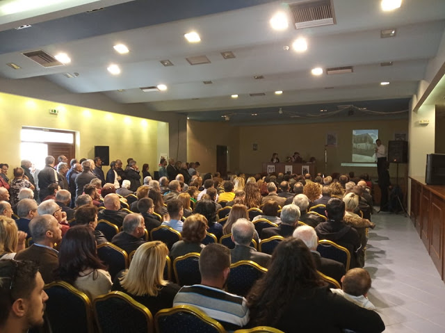 Κατάμεστη η αίθουσα στην εκδήλωση του ΠΑΝΑΓΙΩΤΗ ΣΤΑΪΚΟΥ με παρουσίαση αρχών και υποψηφίων του, στον Αστακό - Φωτογραφία 3