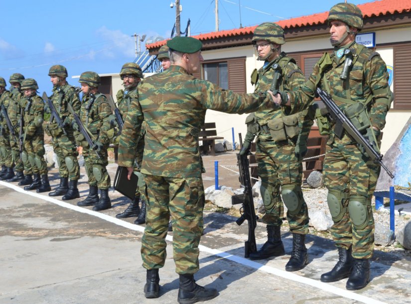 «Ντου» του Γενικού Επιθεωρητή Στρατού σε δυνάμεις και Μονάδες της ΑΣΔΕΝ (φωτο) - Φωτογραφία 5