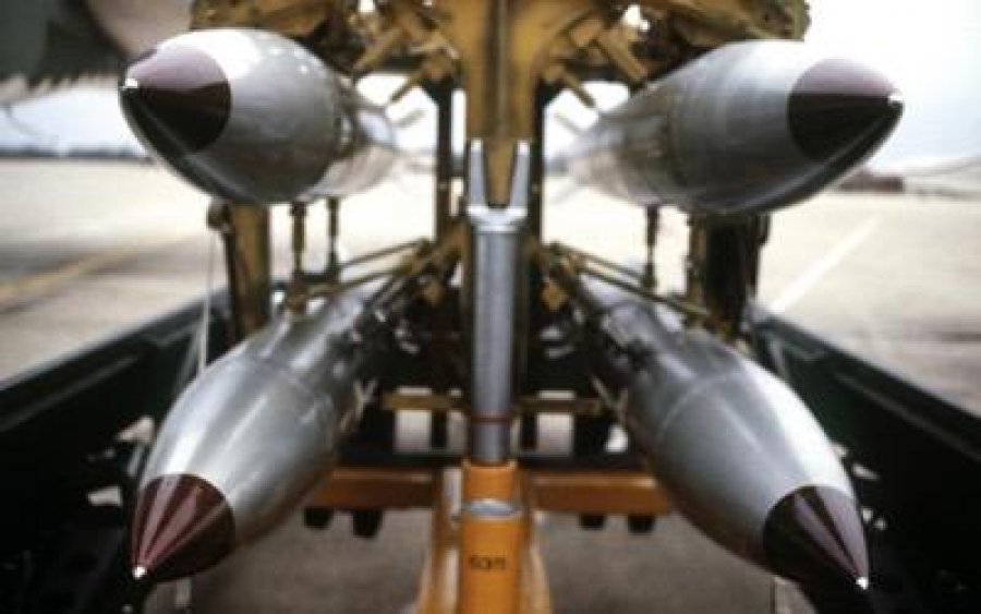 Η Γερμανία θέλει πυρηνικά βομβαρδιστικά - Φωτογραφία 1