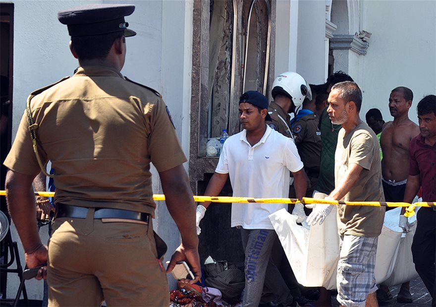 Ανείπωτη τραγωδία στη Σρι Λάνκα: Στους 207 οι νεκροί των επιθέσεων - Φωτογραφία 5