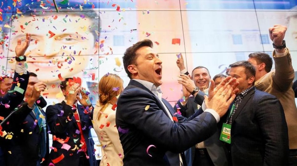Ουκρανία: Ηττήθηκε ο Ποροσένκο - Μεγάλη νίκη του Ζελένσκι - Φωτογραφία 1