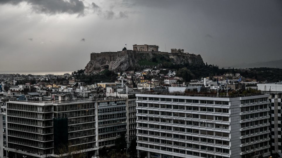 ΟΟΣΑ: Χαμηλότερα από τα επίπεδα του 2014 οι μισθοί στην Ελλάδα - Φωτογραφία 1