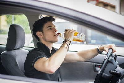 Οδήγηση με αλκοόλ: Συνδυασμός που σκοτώνει, λένε οι ιατροδικαστές - Φωτογραφία 1